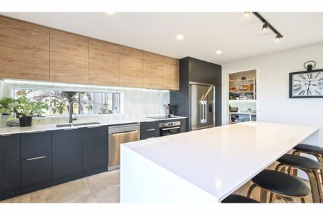 Photo of property in 1 Tara Crescent, Woodend, 7610