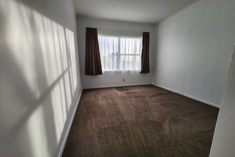 Photo of property in 8 Malvina Place, Bucklands Beach, Auckland, 2014