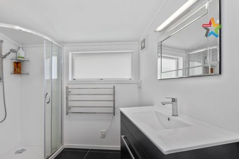 Photo of property in 35 Garden Road, Avalon, Lower Hutt, 5011