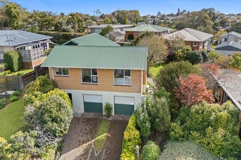 Photo of property in 6c Fairview Place, Westown, New Plymouth, 4310