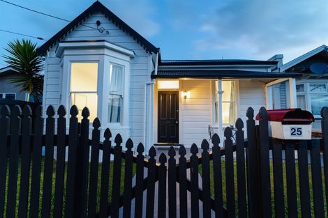 Photo of property in 25 Bathgate Street, South Dunedin, Dunedin, 9012