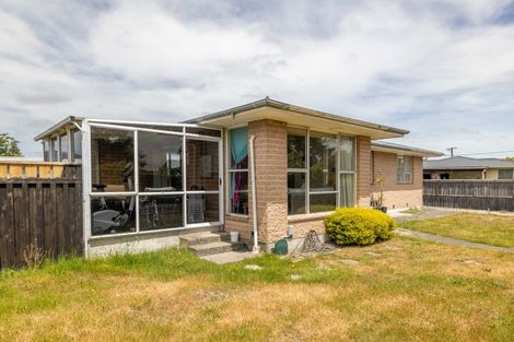 Photo of property in 4 Woodlands Place, Aranui, Christchurch, 8061