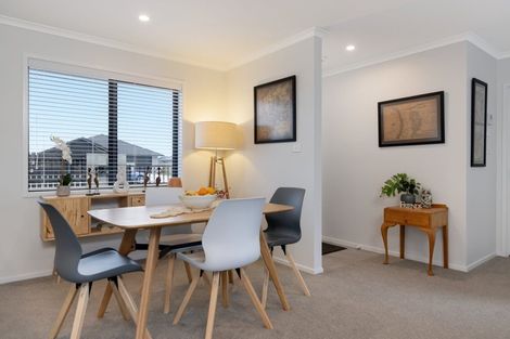 Photo of property in 204 Te Okuroa Drive, Papamoa, 3118