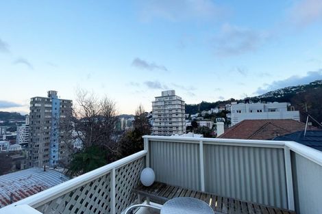 Photo of property in 359 The Terrace, Te Aro, Wellington, 6011