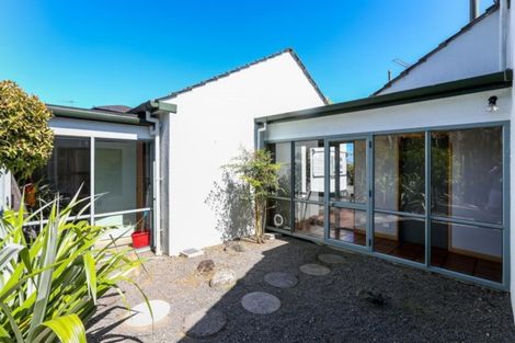 Photo of property in 11c Redwood Crescent, Hurdon, New Plymouth, 4310