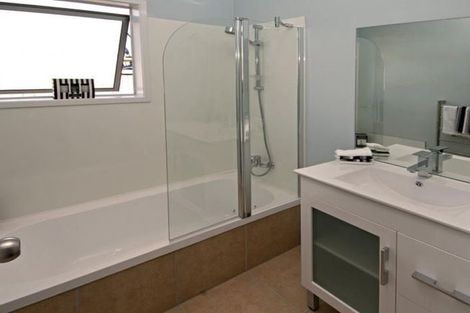 Photo of property in 2/32a Reagan Road, Manukau, Auckland, 2025