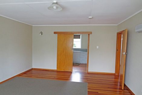 Photo of property in 6 Te Awe Awe Court, Hokowhitu, Palmerston North, 4410