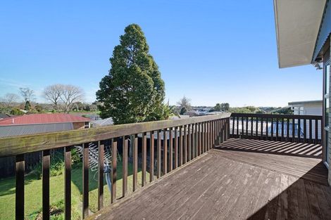 Photo of property in 13 Walden Place, Mangere East, Auckland, 2024