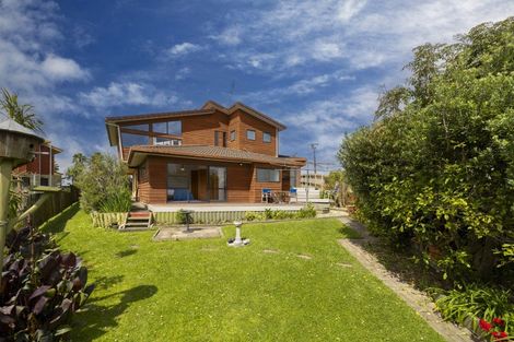 Photo of property in 1/72 Deep Creek Road, Torbay, Auckland, 0630