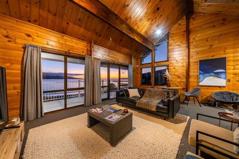 Photo of property in 47 Moana Road, Plimmerton, Porirua, 5026