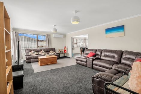 Photo of property in 29 John F Kennedy Drive, Milson, Palmerston North, 4414