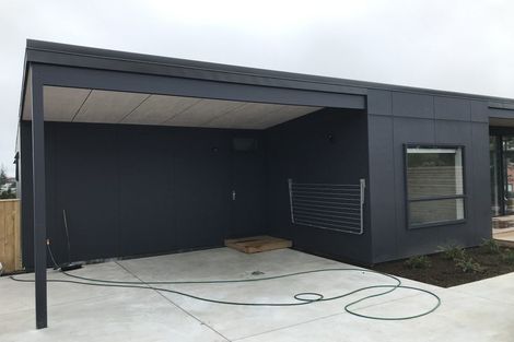 Photo of property in 106 Pioneer Road, Moturoa, New Plymouth, 4310