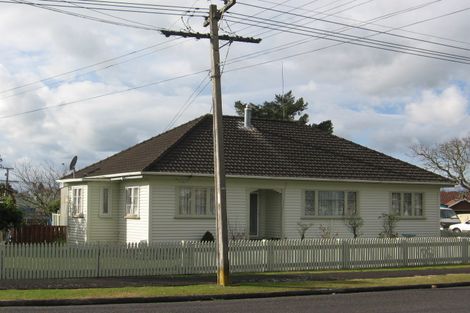 Photo of property in 4 Carey Street, Maeroa, Hamilton, 3200