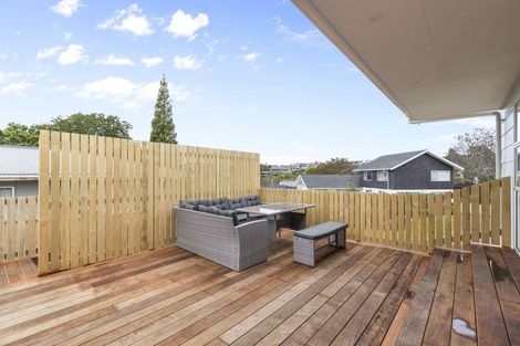 Photo of property in 8 Newlyn Place, Welbourn, New Plymouth, 4312