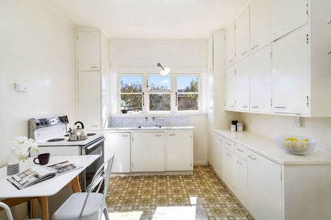 Photo of property in 4 Godley Street, Waterloo, Lower Hutt, 5011