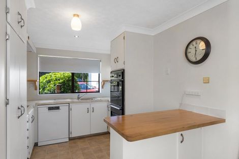 Photo of property in 2a Johnston Place, Welcome Bay, Tauranga, 3112