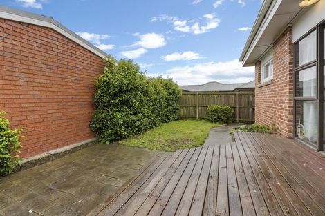 Photo of property in 99 Avonhead Road, Avonhead, Christchurch, 8042