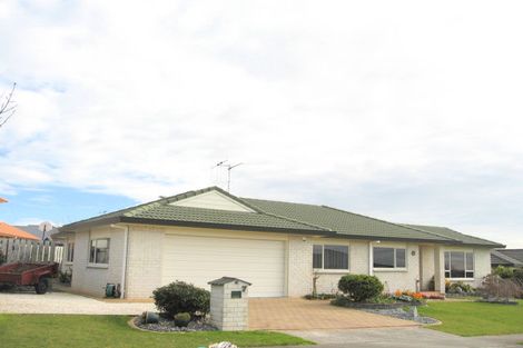 Photo of property in 7 Lochinver Drive, Nawton, Hamilton, 3200