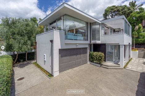 Photo of property in 2/55 Parr Terrace, Castor Bay, Auckland, 0620