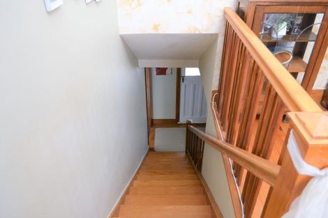 Photo of property in 47 Garden Road, Northland, Wellington, 6012