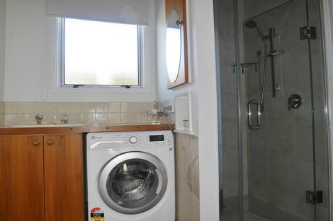 Photo of property in 32 Grants Road, Papanui, Christchurch, 8053