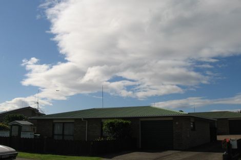 Photo of property in 3b Ngarimu Place, Mount Maunganui, 3116