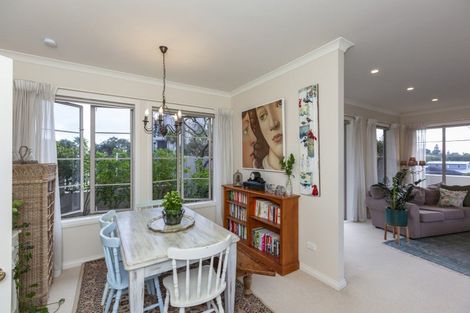 Photo of property in 136 Renown Road, Raumati South, Paraparaumu, 5032