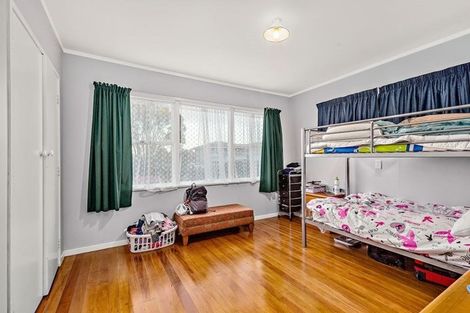 Photo of property in 73 Waimumu Road, Massey, Auckland, 0614