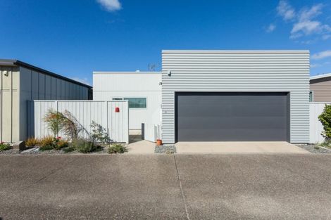 Photo of property in 12 Coprosma Close, Papamoa Beach, Papamoa, 3118
