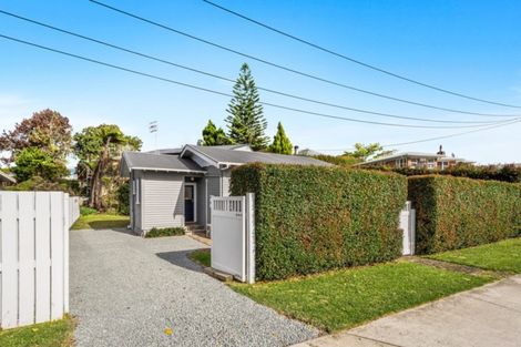 Photo of property in 2 Kent Street, Gate Pa, Tauranga, 3112