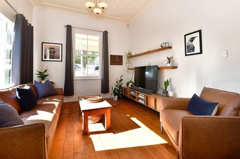 Photo of property in 25 Kowhai Street, Helensville, 0800