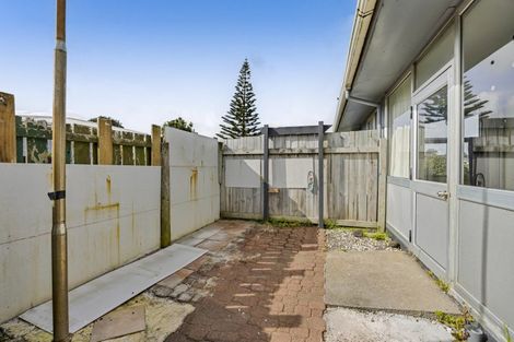 Photo of property in 22 Hickey Place, Opunake, 4616