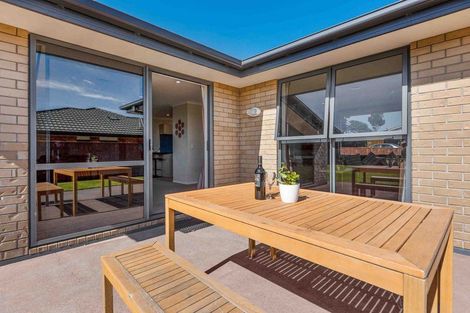 Photo of property in 68 Sunnyvale Street, Bell Block, New Plymouth, 4312