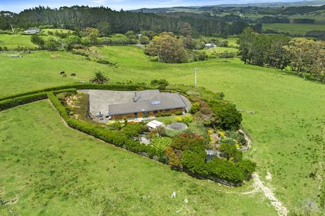 Photo of property in 1611 Kaipara Coast Highway, Kaukapakapa, 0984