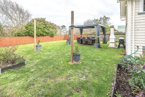 Photo of property in 17 Kawatiri Avenue, Gonville, Whanganui, 4501