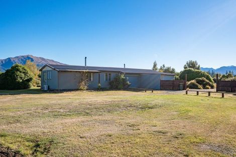 Photo of property in 85 Newcastle Road, Hawea Flat, Wanaka, 9382