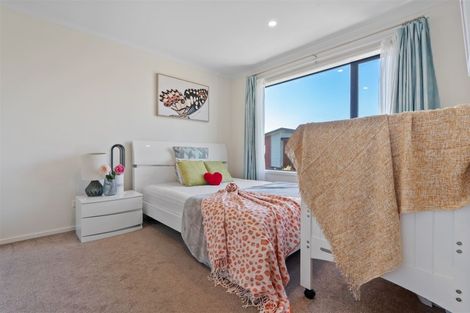 Photo of property in 4 Fermi Lane, Papakura, 2110