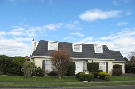 Photo of property in 2 Avon Street, Levin, 5510