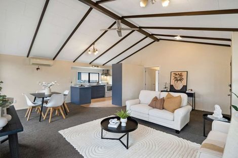 Photo of property in 2/42 Heywood Terrace, Richmond, Christchurch, 8013