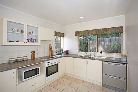 Photo of property in 35a Youngs Road, Papakura, 2110