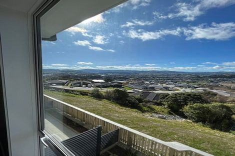 Photo of property in 12/30 Adventure Drive, Whitby, Porirua, 5024