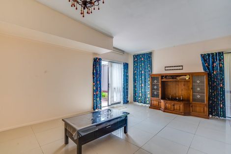 Photo of property in 15 Camden Place, Papatoetoe, Auckland, 2025