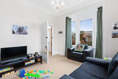 Photo of property in 9 Farquharson Street, Opoho, Dunedin, 9010