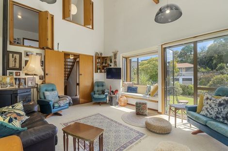 Photo of property in 11 Cannon Street, Westown, New Plymouth, 4310