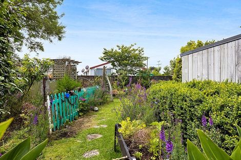 Photo of property in 6 Cornwall Street, Patea, 4520