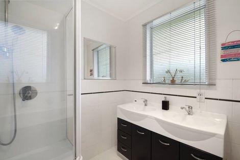 Photo of property in 56 Marshall Avenue, Richmond Heights, Taupo, 3330