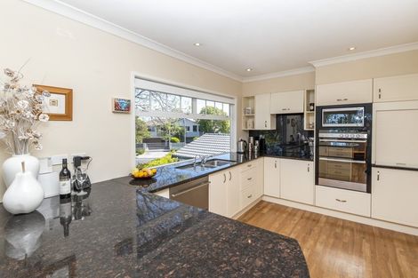 Photo of property in 40 Clovelly Road, Bucklands Beach, Auckland, 2012