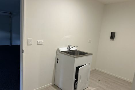 Photo of property in 24 Burnham School Road, Rolleston, 7614