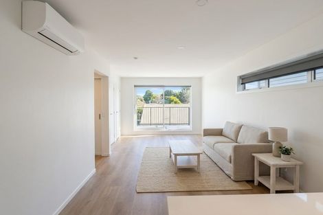 Photo of property in 23b Crosby Road, West Harbour, Auckland, 0618