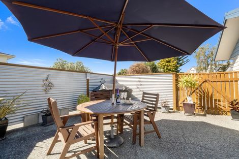 Photo of property in 32 Somerset Crescent, Highbury, Palmerston North, 4412